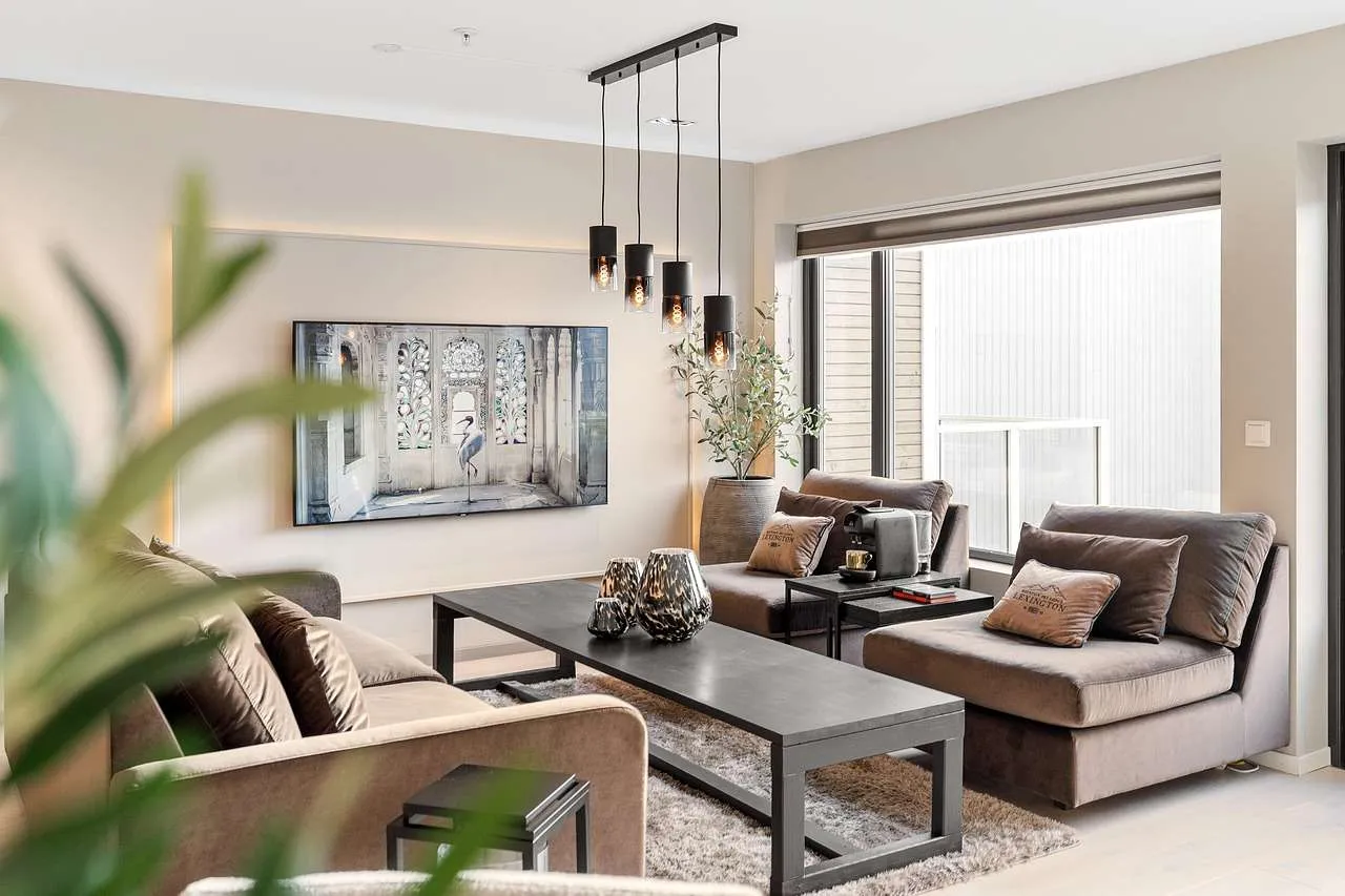 Home Window Repair: Essential Tips to Restore Your Windows